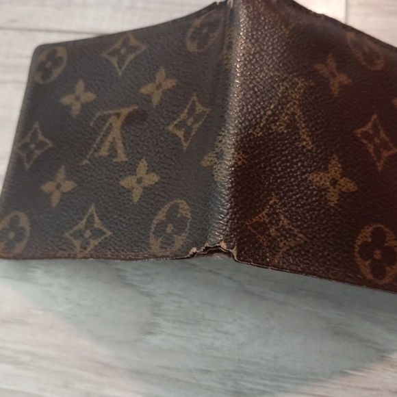 Louis Vuitton Monogram Bifold Wallet Men’s Authentic - Picture 5 of 16